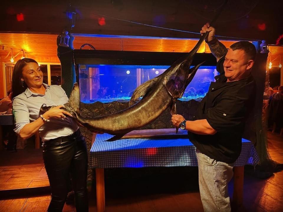Restauracja I Noclegi Izba Rybacka W Krainie Wygaslych Wulkanow Podgorki Kültér fotó